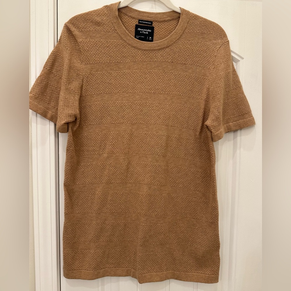 Abercrombie & Fitch Featherweight Sweater Tee M